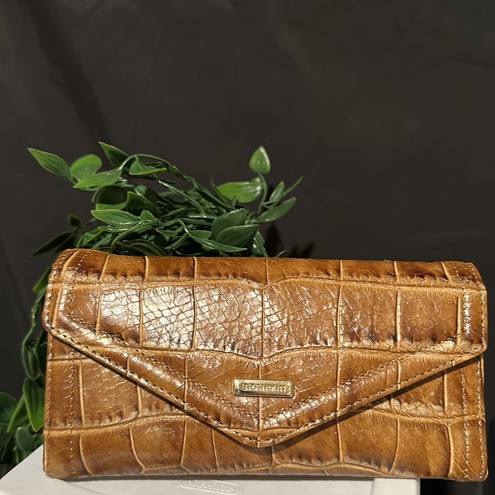 NEW Brahmin Veronica wallet tan Harmon genuine leather. NWT
